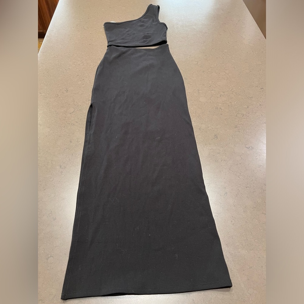 Spice Things Up Black Ribbed One-Shoulder Cutout Midi Dress Sz: XS - Picture 9 of 11